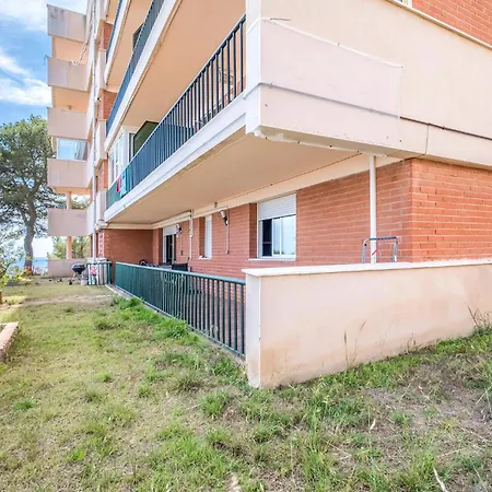 Apartment In With House Sea View